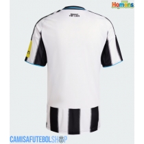 Camisa de time de futebol Newcastle United Replicas 1º Equipamento 2025-26 Manga Curta
